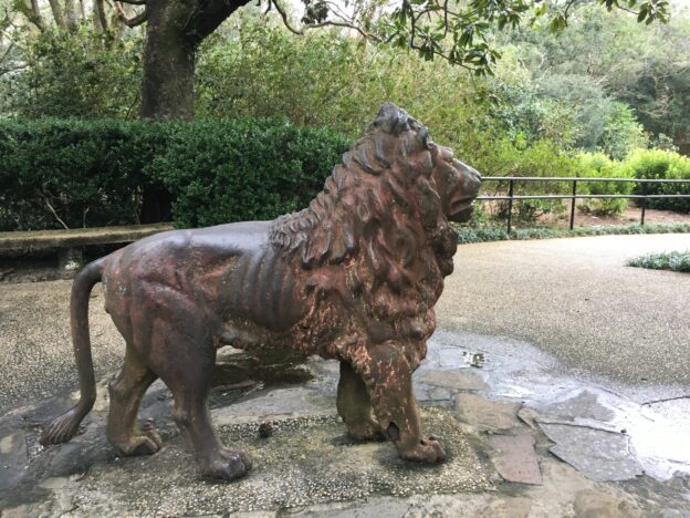 lion statue